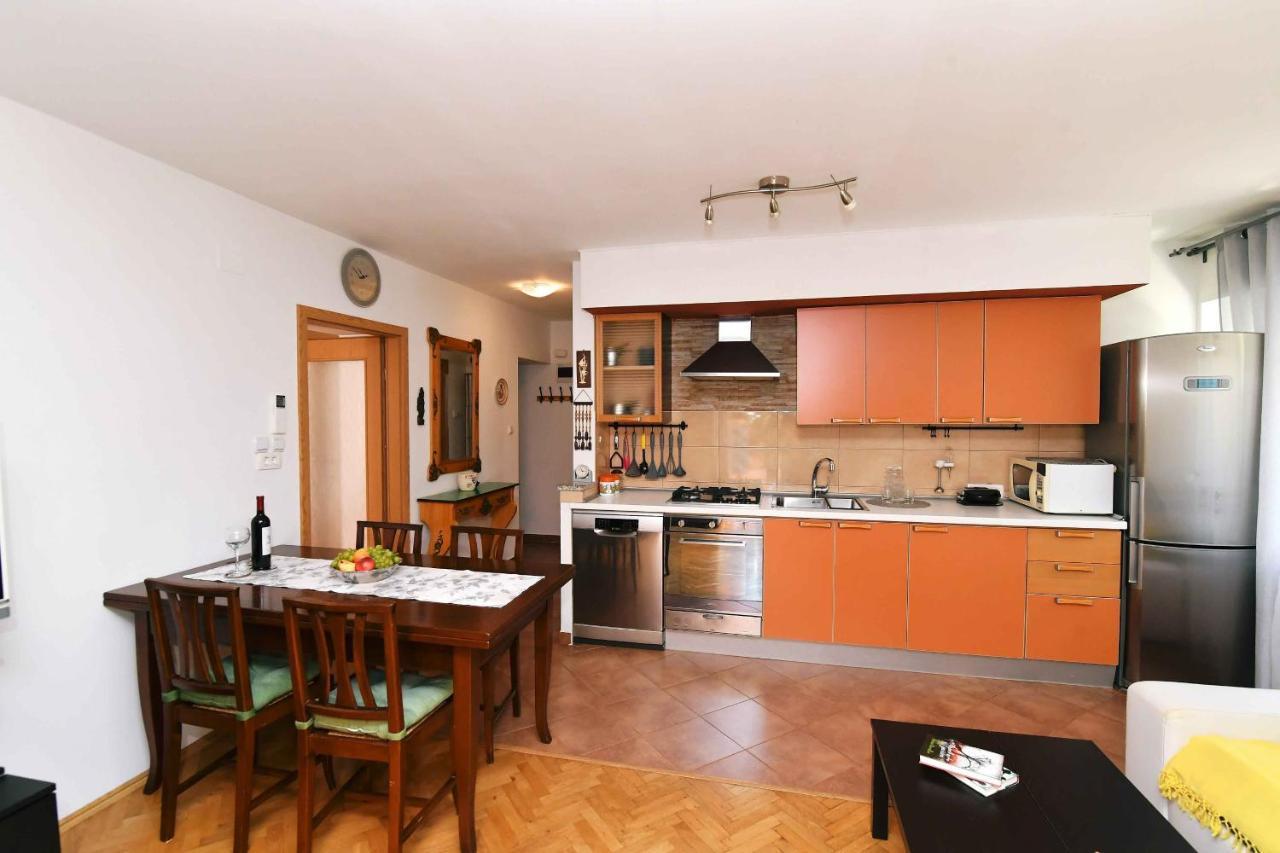 Apartment Leon โอปาติยา ภายนอก รูปภาพ